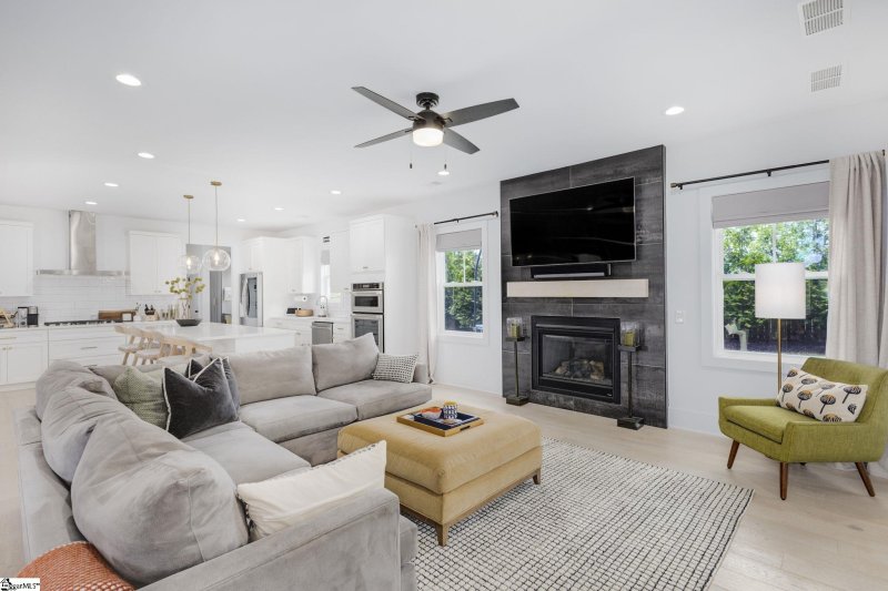 Property image 5 at 1 Azalea Spring Court, Greenville, SC 29615