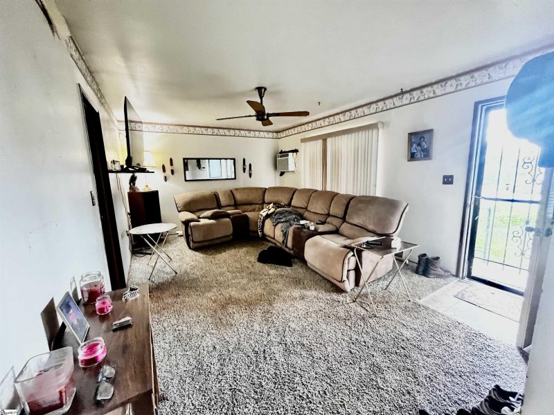 Property image 4 at 207 Meadors Avenue, Greenville, SC 29605