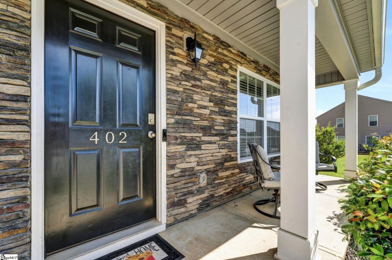 Property image 3 at 402 Cadendale Place, Piedmont, SC 29673