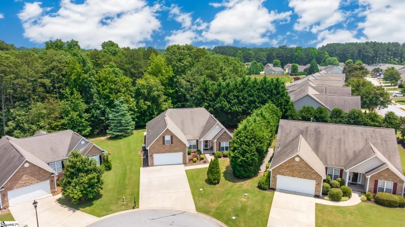 Property image 2 at 202 Wild Thorn Lane, Greenville, SC 29615