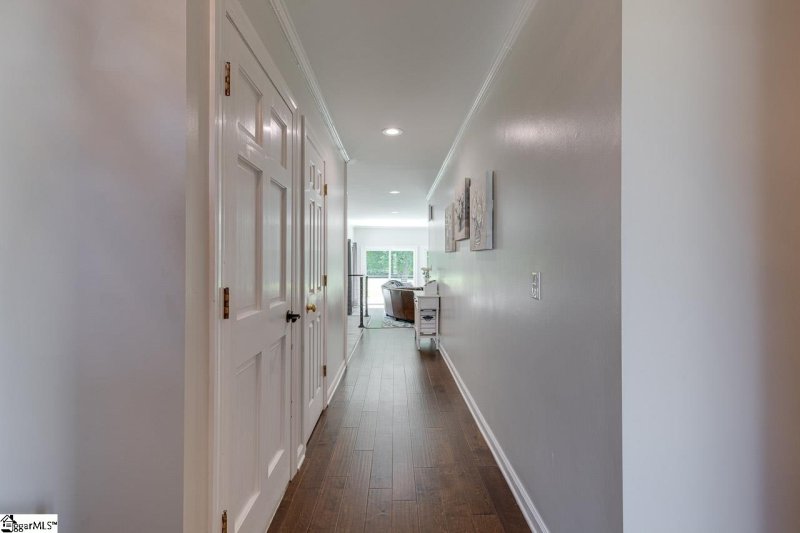 Property image 2 at 1205 Cobbs Glen Drive, Anderson, SC 29621