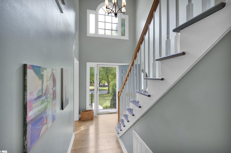 Property image 2 at 324 Chenoweth Drive, Simpsonville, SC 29681