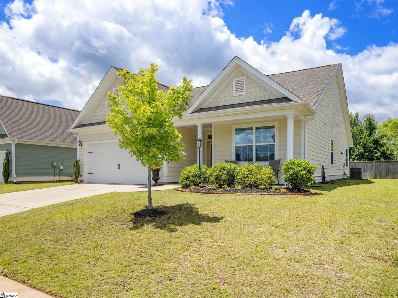 Property image 3 at 8 Bishop lake Way, Taylors, SC 29687