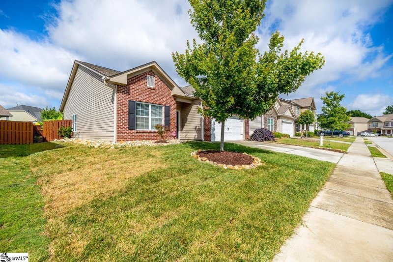 Property image 3 at 2074 Pomerol Drive, Moore, SC 29369