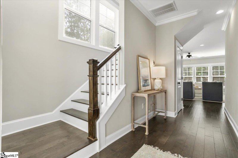 Property image 5 at 12 Ridge Knoll Circle, Greenville, SC 29607