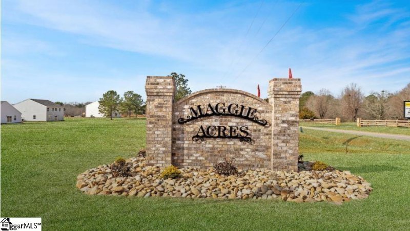 Property image 3 at 4006 Cinderella Court, Chesnee, SC 29323