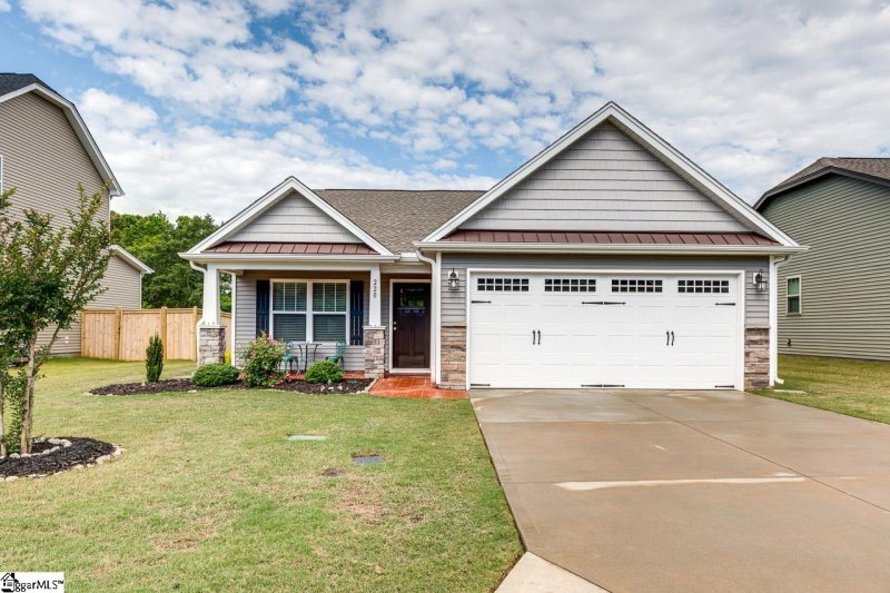 220 Everard Lane