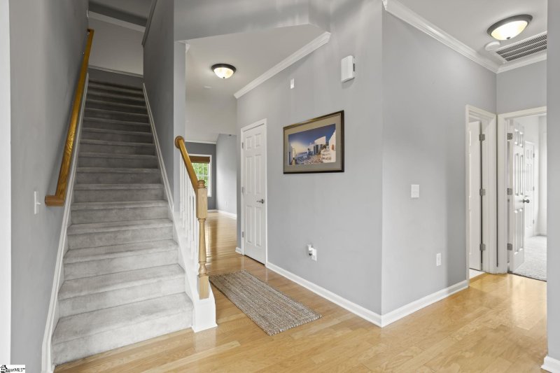 Property image 5 at 8 Coulter Court, Greer, SC 29650