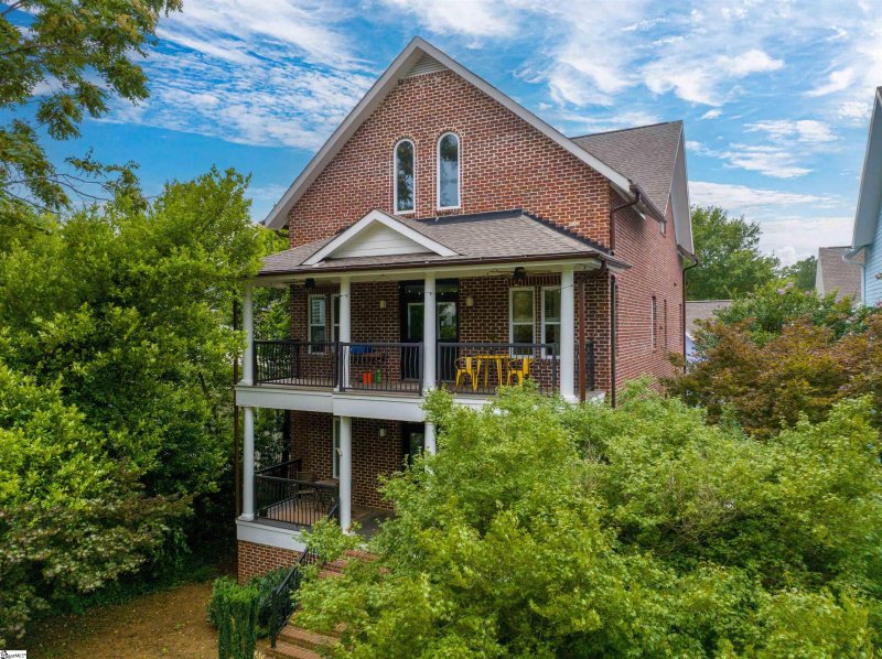 Property image 2 at 204 E Park Avenue, Greenville, SC 29601