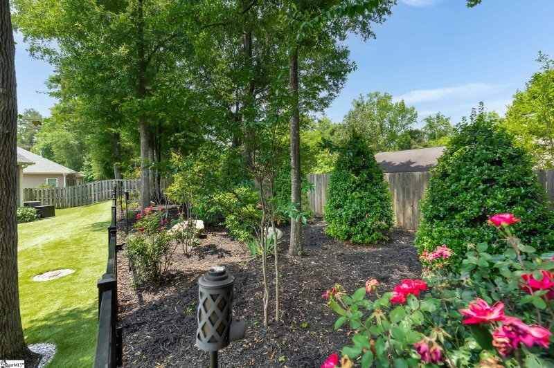 Property image 5 at 606 Creekside Bluff Court, Simpsonville, SC 29681