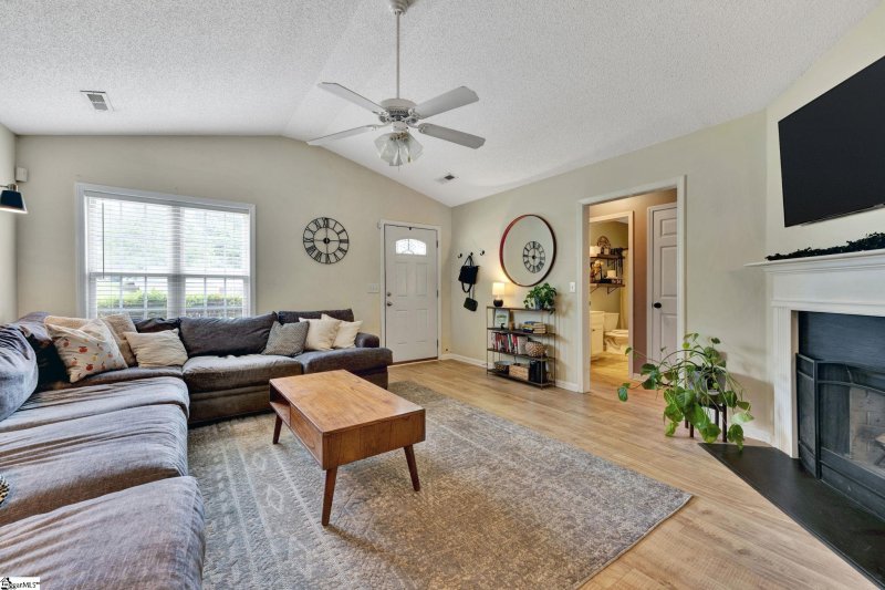 Property image 2 at 402 Tanacross Way, Greenville, SC 29605