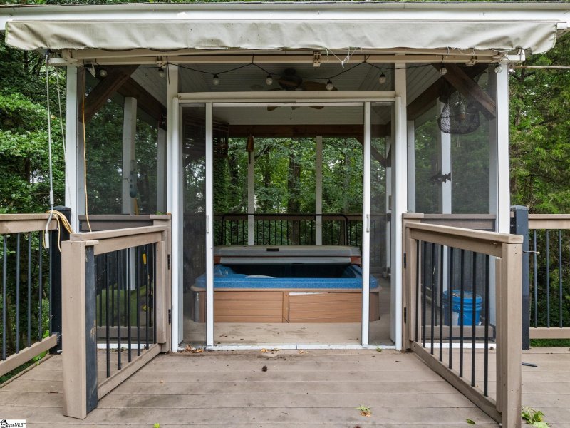 Property image 4 at 900 Medora Drive, Greer, SC 29650-4752