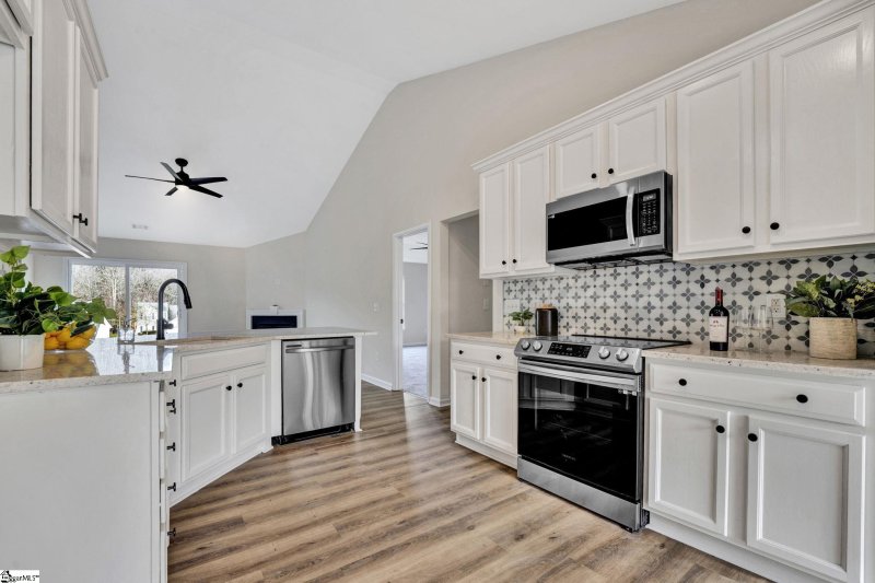 Property image 4 at 258 Dartmoor Drive, Spartanburg, SC 29301