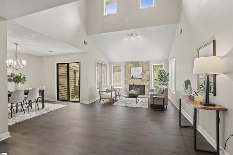 Property image 2 at 325 Skylark Circle, Greer, SC 29650