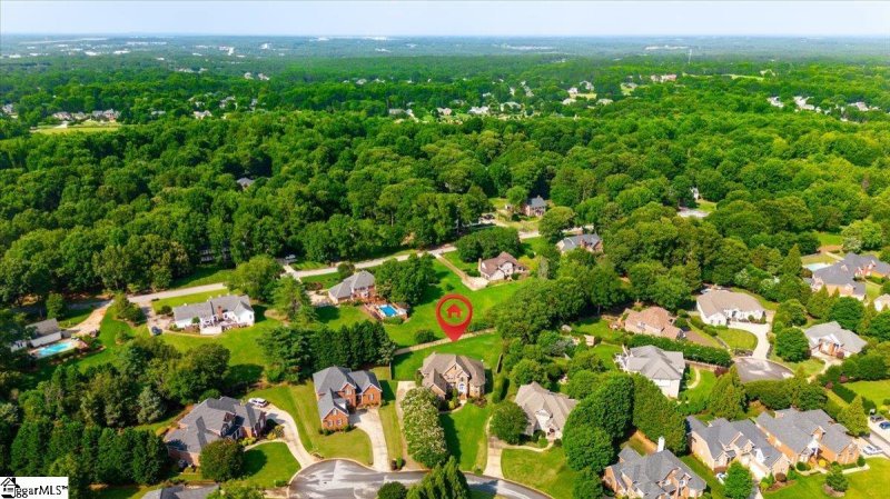 Property image 2 at 704 Carolina Bay Court, Simpsonville, SC 29681