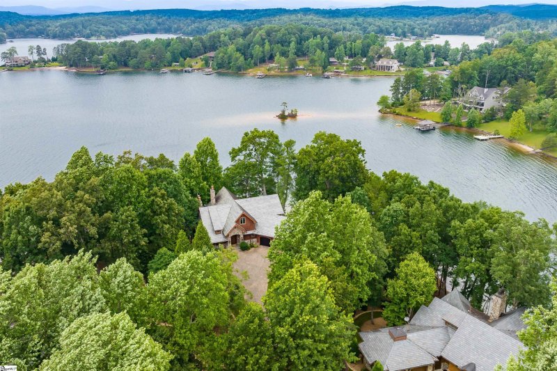 Property image 2 at 510 Lake Vista Way, Six Mile, SC 29682
