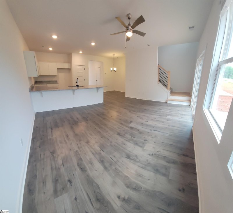 Property image 5 at 1210 Westgate Village Drive, Spartanburg, SC 29301-0000