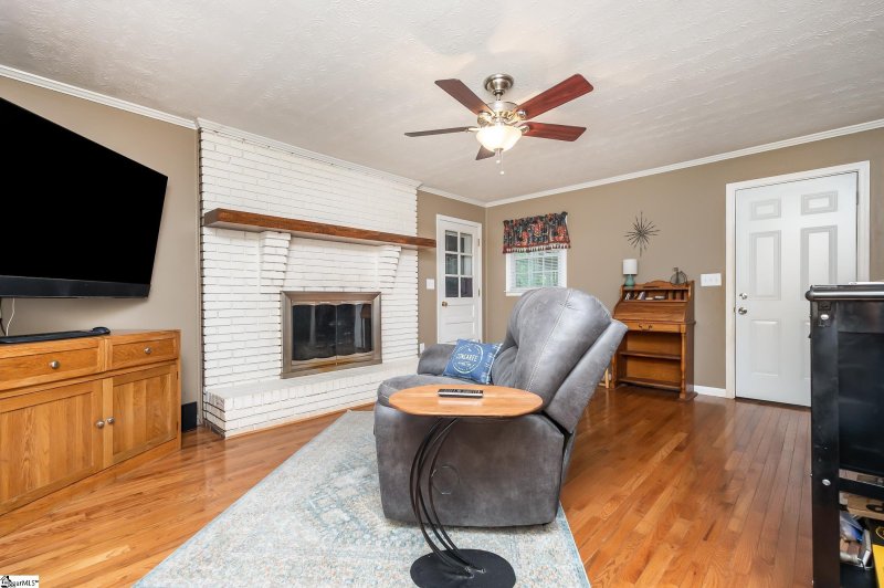 Property image 3 at 201 Stonegate Court, Easley, SC 29642