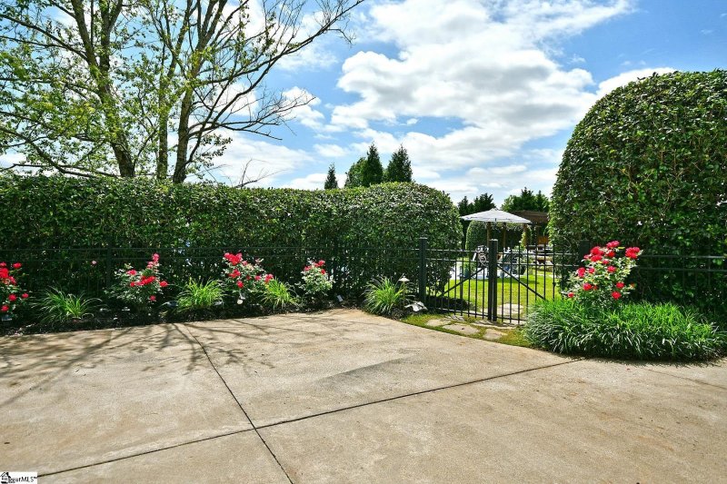 Property image 4 at 136 Riverstone Way, Greer, SC 29651