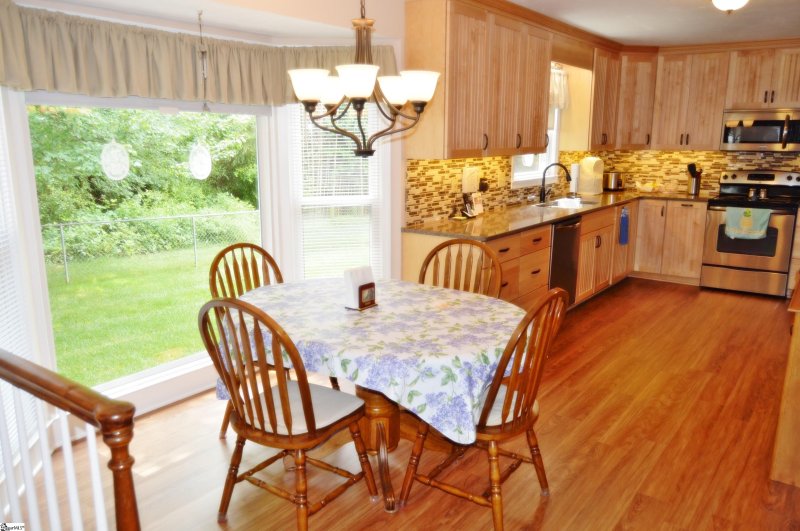 Property image 5 at 309 Cobblestone Road, Greenville, SC 29615-4333