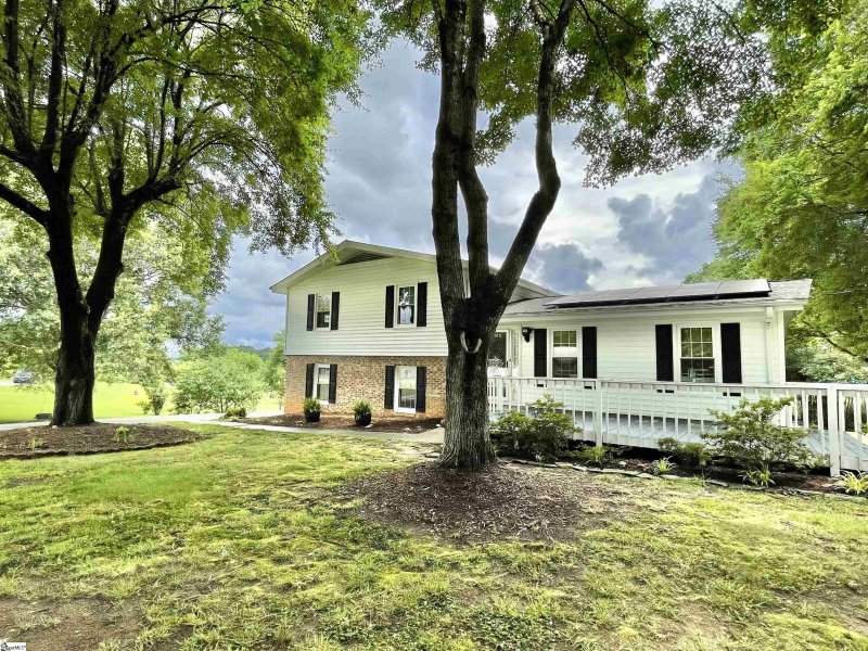 Property image 3 at 312 Lakeview Drive, Liberty, SC 29657