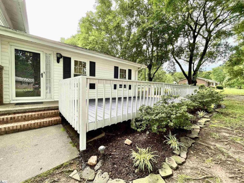 Property image 5 at 312 Lakeview Drive, Liberty, SC 29657