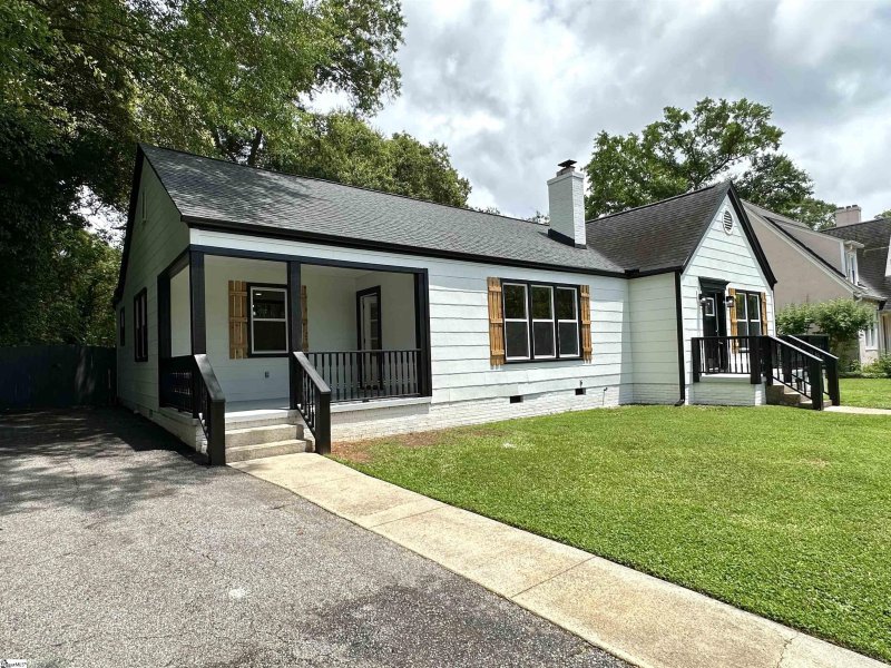 Property image 3 at 127 E Victoria Road, Spartanburg, SC 29301