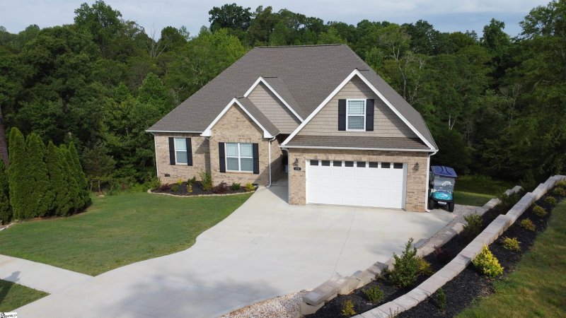 Property image 2 at 318 Wexford Hills Court, Moore, SC 29369