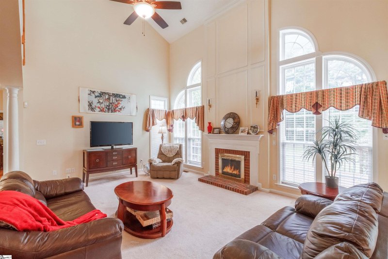 Property image 4 at 5 Golden Oak Court, Simpsonville, SC 29681
