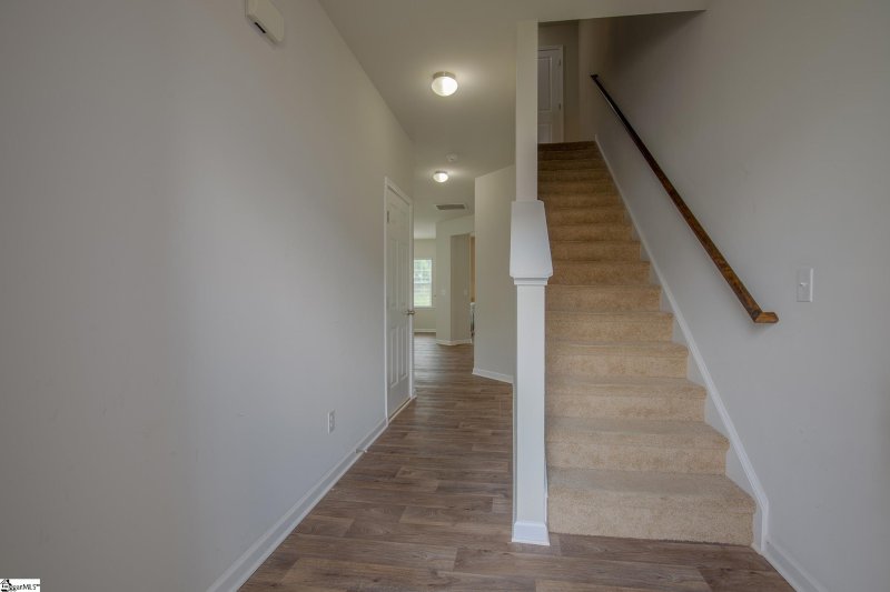 Property image 4 at 103 Moorlyn Lane, Greer, SC 29650