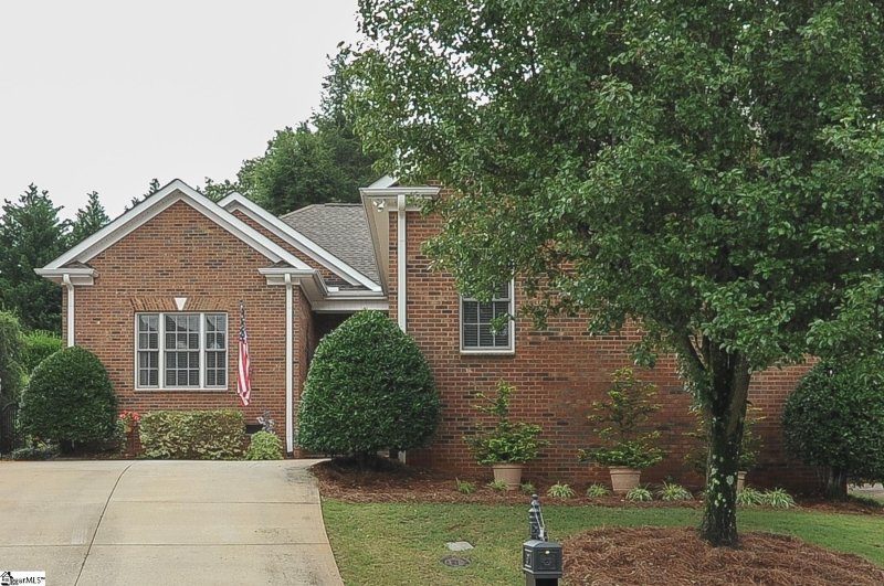 Property image 2 at 220 Redspire Drive, Greenville, SC 29617