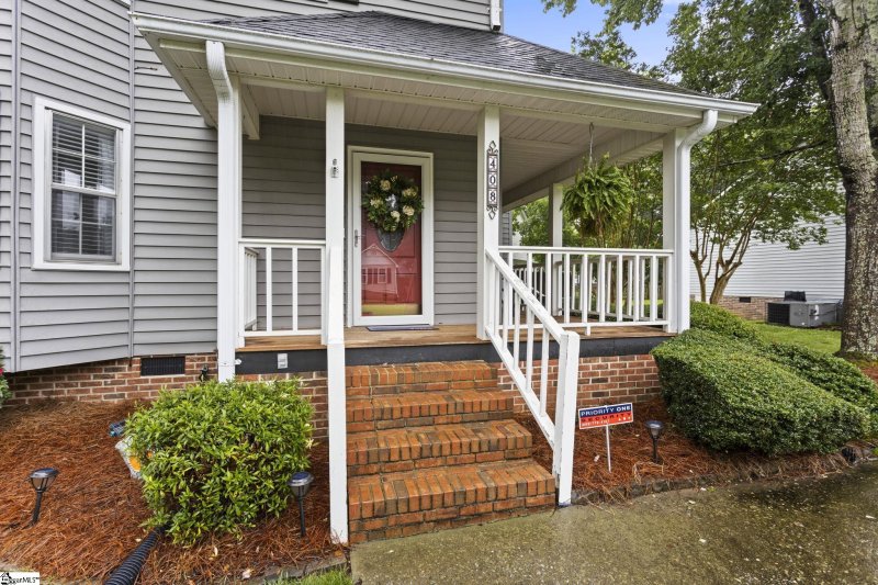 Property image 3 at 408 Oakcreek Drive, Easley, SC 29642