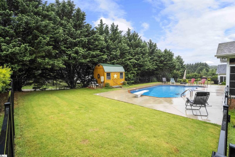 Property image 4 at 401 Clydesdale Drive, Simpsonville, SC 29681