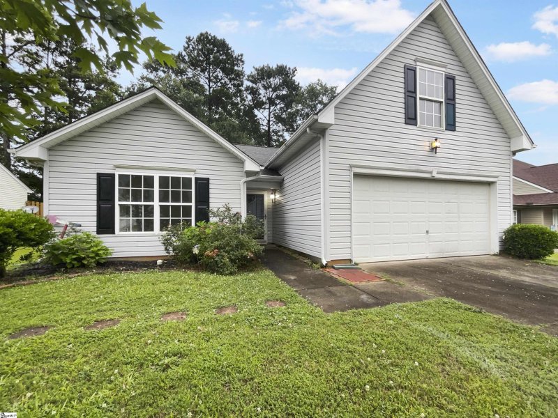 Property image 2 at 615 Thornbird Circle, Boiling Springs, SC 29316
