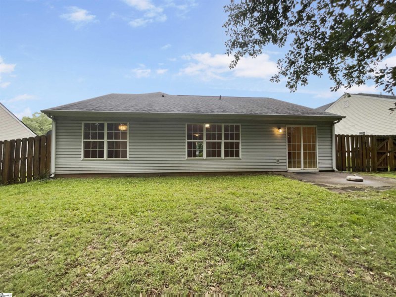 Property image 3 at 615 Thornbird Circle, Boiling Springs, SC 29316