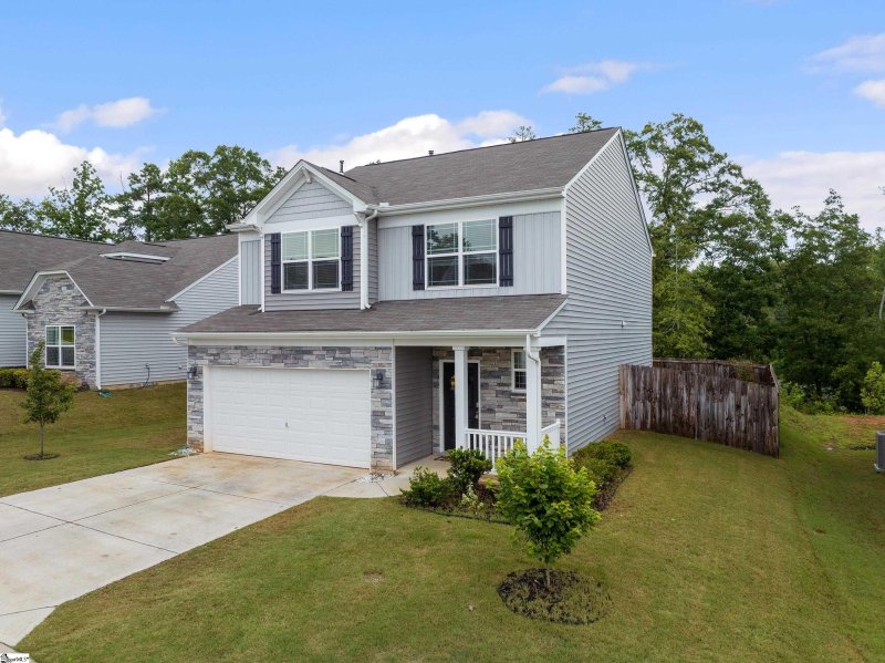 Property image 2 at 304 Florio Court, Greenville, SC 29607