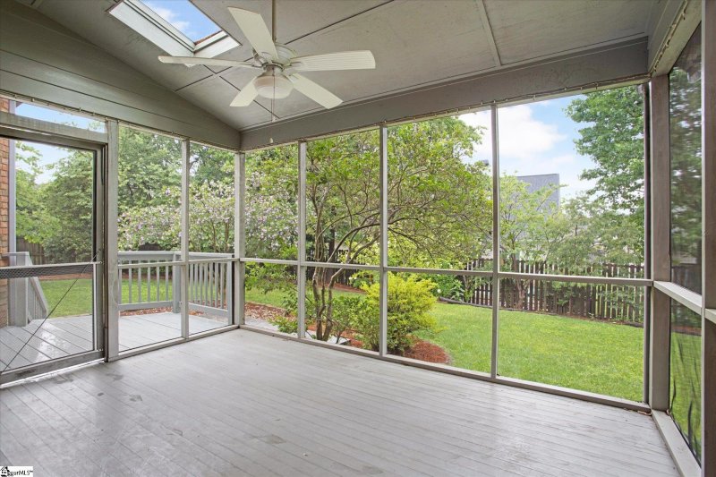 Property image 3 at 106 Winter Brook Lane, Simpsonville, SC 29681