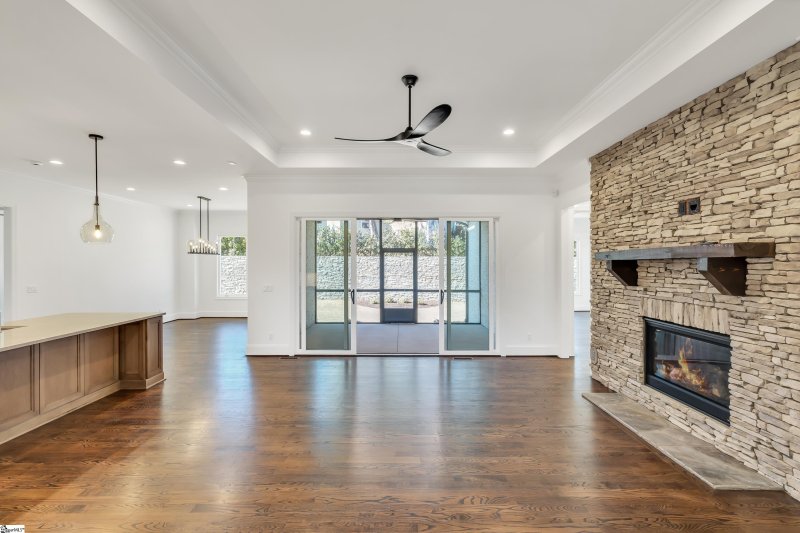 Property image 3 at 208 Chestnut Pond Lane, Simpsonville, SC 29681