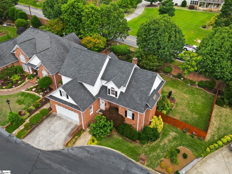 Property image 3 at 311 Greenview Circle, Greenville, SC 29609