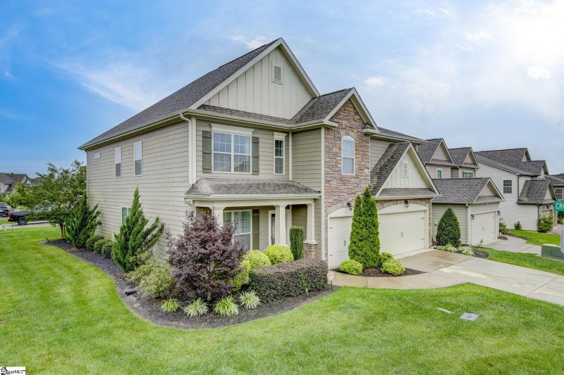 Property image 2 at 201 Talon Court, Taylors, SC 29687