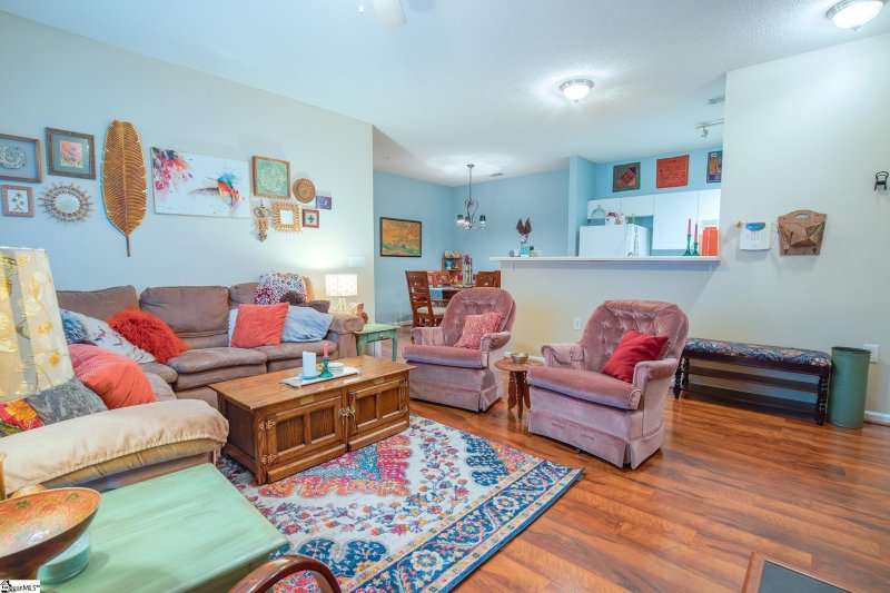 Property image 2 at 401 McKenna Circle, Greenville, SC 29615