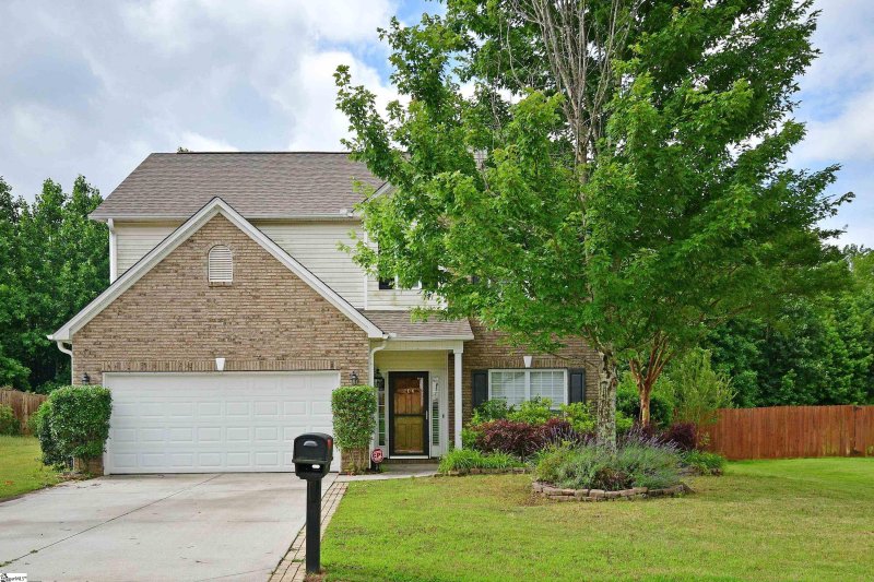 Property image 2 at 204 Spirit Mountain Lane, Easley, SC 29642