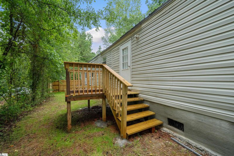 Property image 2 at 225 Cedar Ridge, Anderson, SC 29621