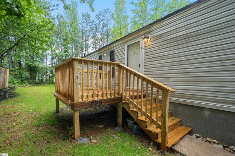 Property image 3 at 225 Cedar Ridge, Anderson, SC 29621