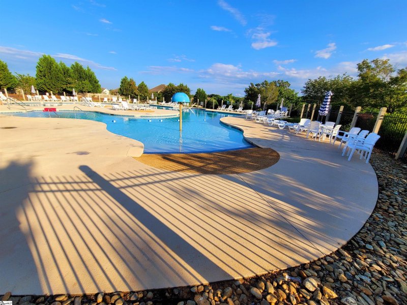 Property image 3 at 502 Cardiff Court, Easley, SC 29642