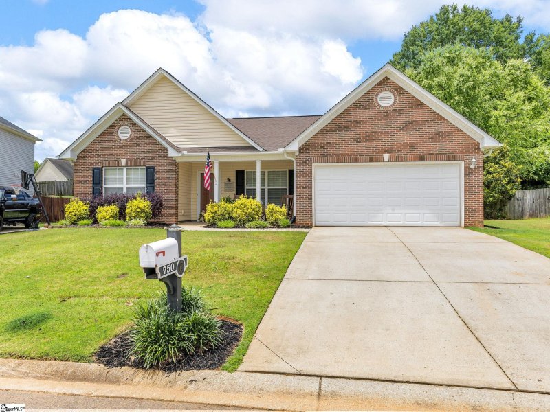 Property image 2 at 750 Tinder Box Court, Boiling Springs, SC 29316
