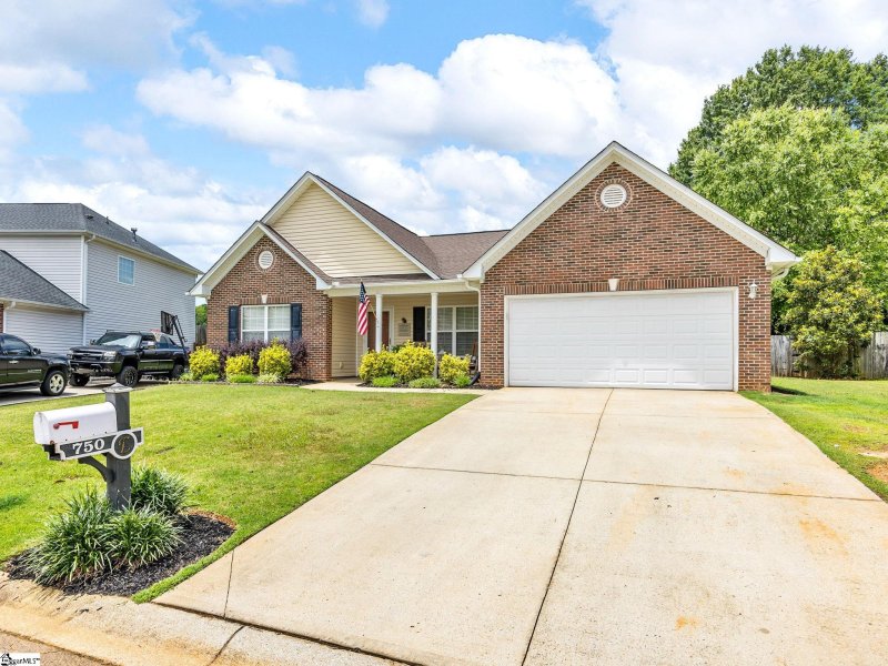 Property image 3 at 750 Tinder Box Court, Boiling Springs, SC 29316