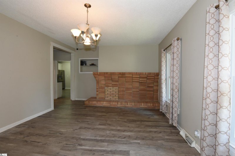 Property image 2 at 202 Beattie Street, Simpsonville, SC 29681