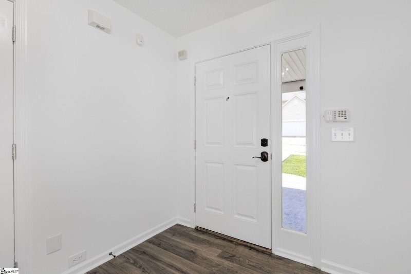 Property image 3 at 319 Highgate Circle, Greer, SC 29650