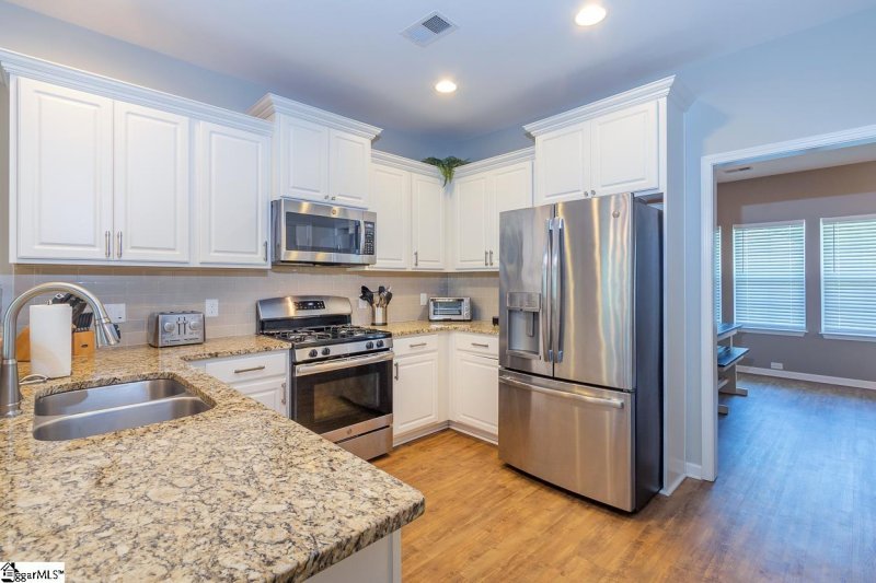 Property image 3 at 343 Avendell Drive, Easley, SC 29642